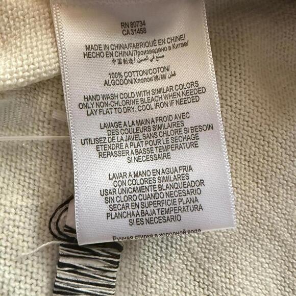 BCBGeneration ANANAS Graphic White Sweater Women’s Pullover Cotton Knit M/L - Picture 4 of 7